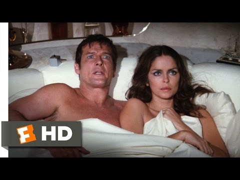 The Spy Who Loved Me (10/10) Movie CLIP - The Escape Pod (1977) HD