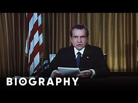 Richard Nixon - U.S. President | Mini Bio | BIO