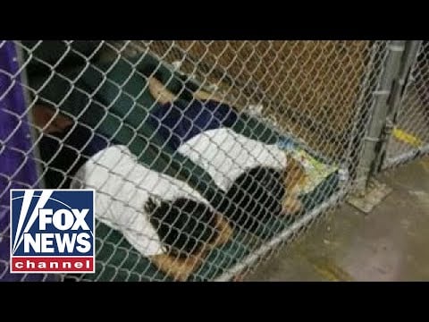 2014 photo of detained children used as swipe against Trump