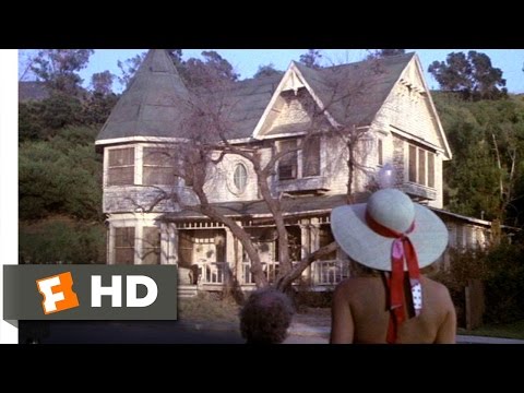 The &#039;burbs (2/10) Movie CLIP - Bees and Bad Karma (1989) HD