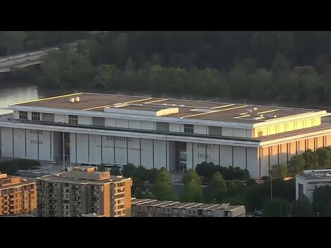 Trump says he&#039;s firing Kennedy Center board members, naming himself chairman | NBC4 Washington