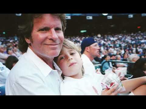 John Fogerty - Legacy: the Creedence Clearwater Revival years (Album Trailer)