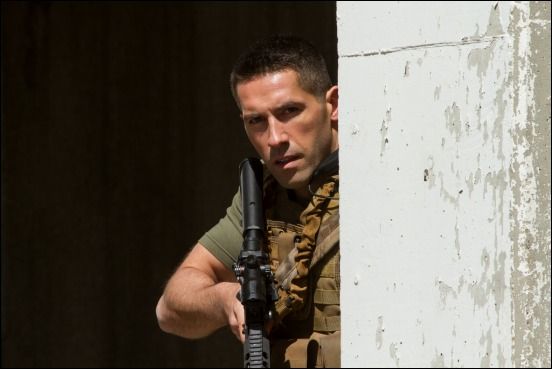 jarhead-3-siege-review-gun-