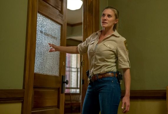 daniela-moore-longmire-katee-sackhoff-