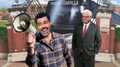 Adam Carolla, Dennis Prager are posing for a picture