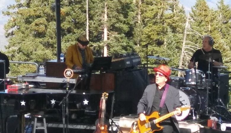 elvis costello hike to the mic
