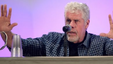 ron-perlman-haley-sanders-melania (1)