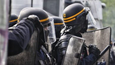 FBI Lovebirds violence free speech
