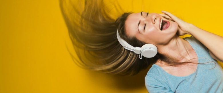 14 Killer Pop Songs You've Never Heard Before - Hollywood in Toto
