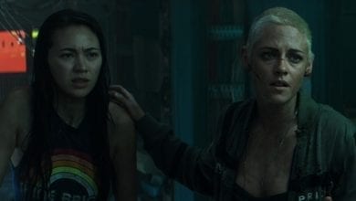 underwater review kristen stewart