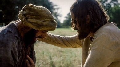 the chosen review Jonathan Roumie