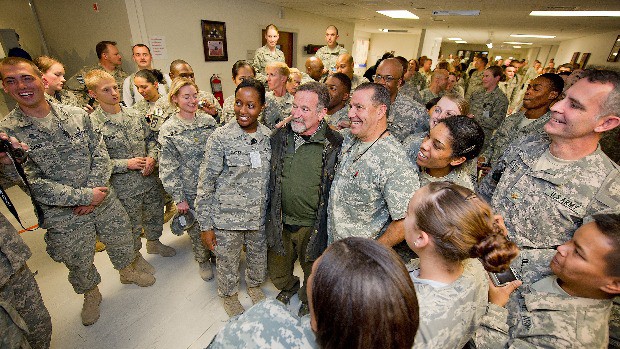 robin williams military visit 