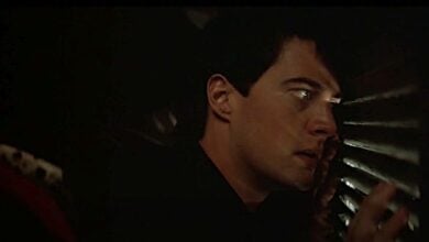 blue velvet review Kyle MacLachlan