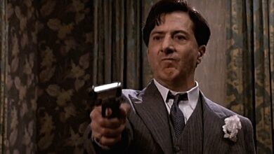 billy bathgate review dustin hoffman gun