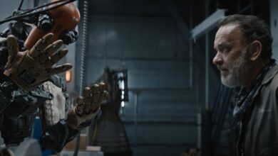 finch review tom hanks robot