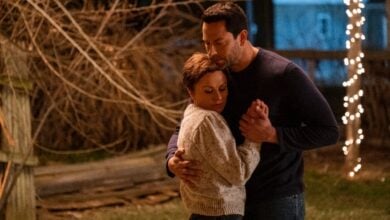 American underdog review Anna Paquin Zachary Levi