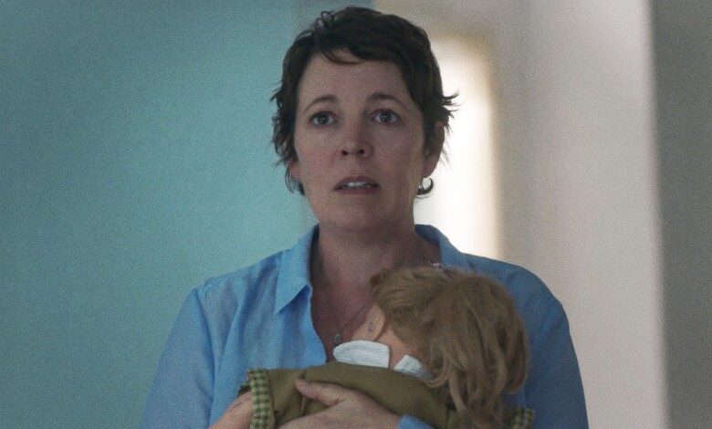 lost daughter review Olivia Colman