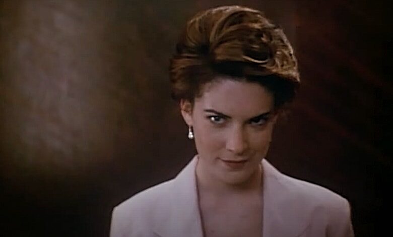 the temp review Lara Flynn Boyle