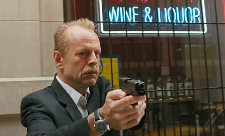 bruce willis 16 blocks gun drawn