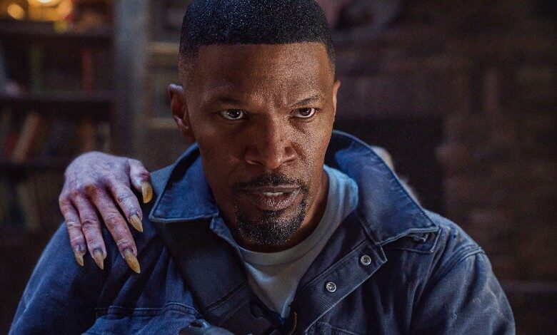 day shift review Jamie Foxx vampire hand