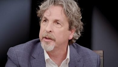 Peter Farrelly r-rated comedies