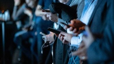 rude movie goers smart phones