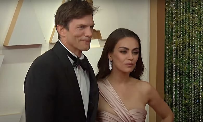 Ashton Kutcher Mila Kunis letters