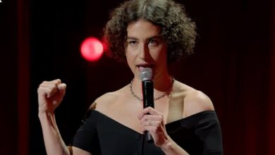 Ilana Glazer Kamala Harris campaign-