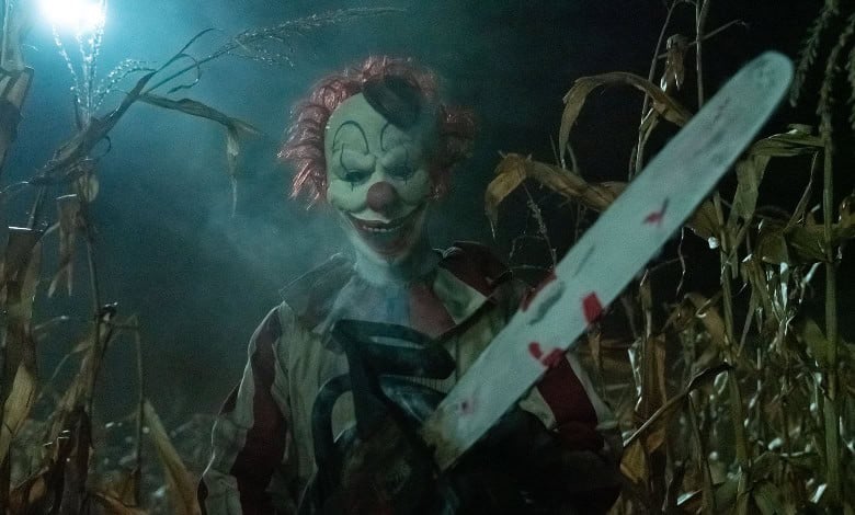 Clown in a Cornfield review chainsaw