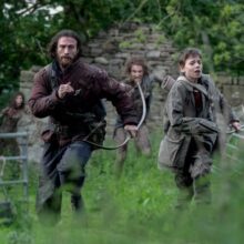 28 years later review aaron taylor Johnson running