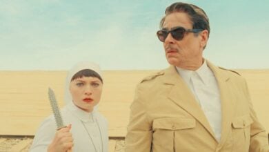The Phoenician Scheme Mia Threapleton Benicio del toro