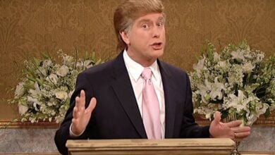 Darrell Hammond as Donald Trump