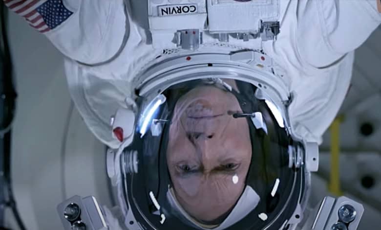 Space Cowboys Clint Eastwood upside down
