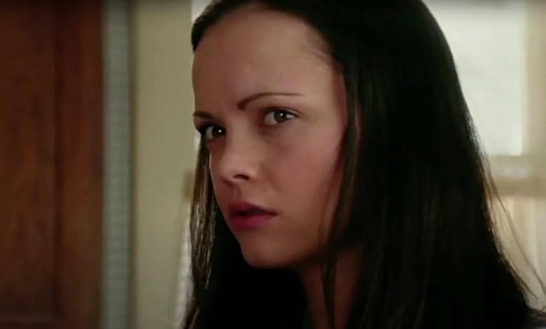 Cursed 2005 review Christina Ricci