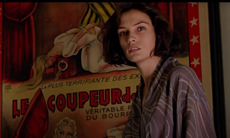 Lord of Illusions review 1995 Famke Janssen