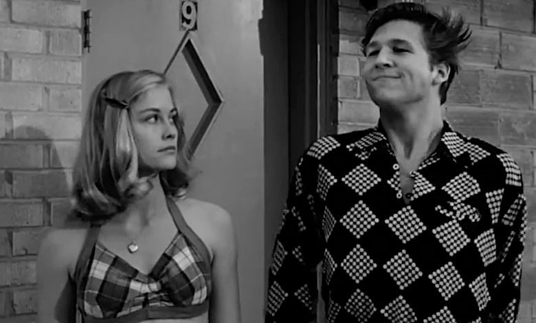 The Last PIcture Show review Cybill Sheperd Jeff Bridges-