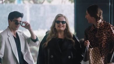 Shell review Elisabeth Moss sunglasses