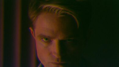 Primetime review Robert Pattinson as Chris Hansen-
