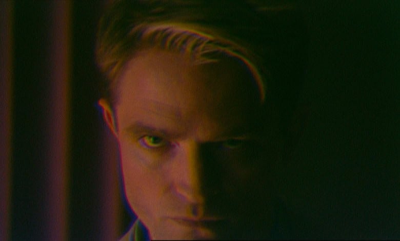 Primetime review Robert Pattinson as Chris Hansen-