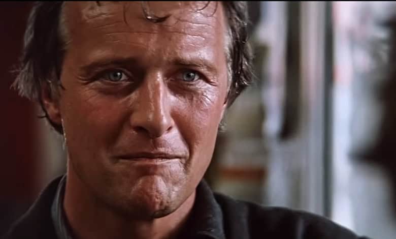 The Hitcher review 1986 Rutger Hauer